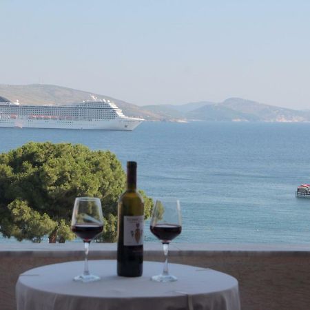 Doka Center Apartments Sarandë Esterno foto