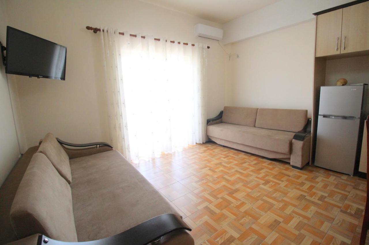 Doka Center Apartments Sarandë Esterno foto