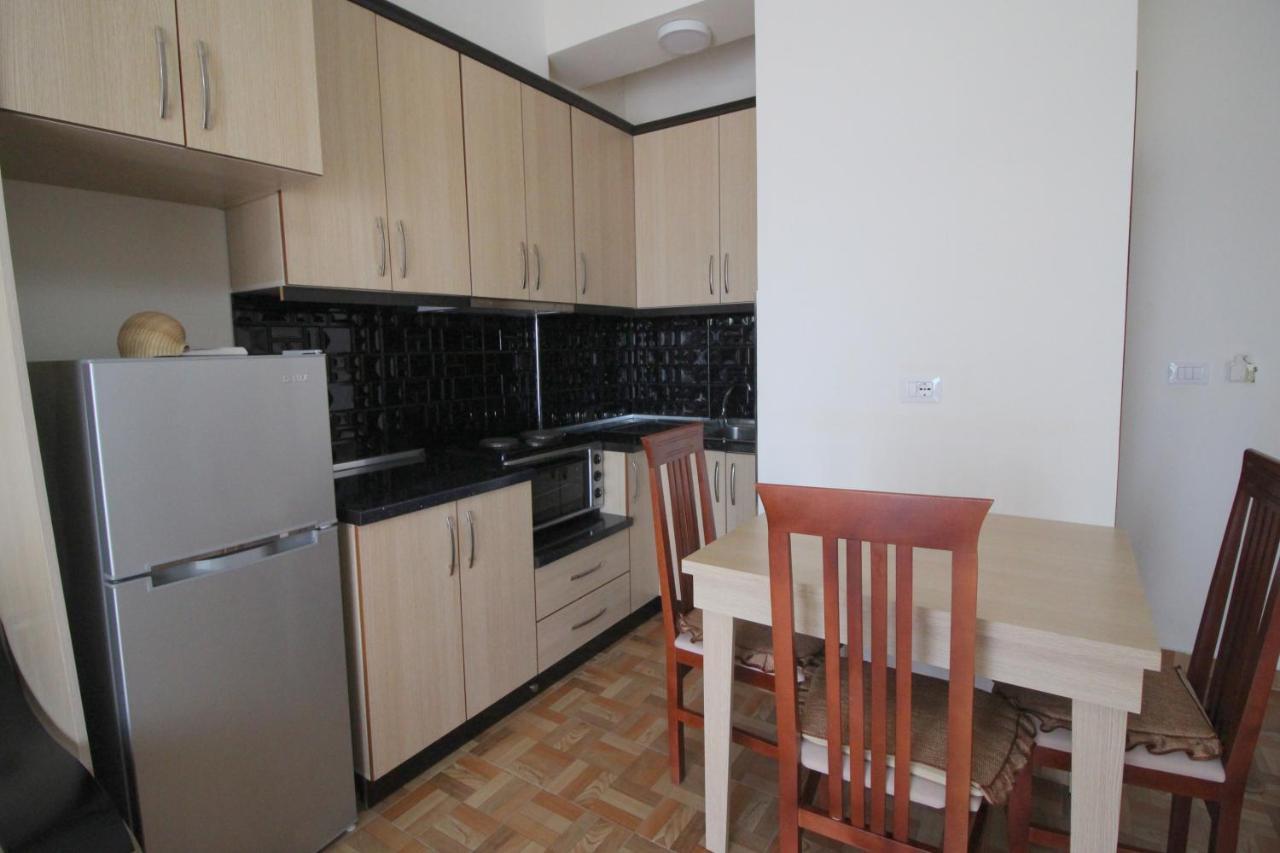 Doka Center Apartments Sarandë Esterno foto