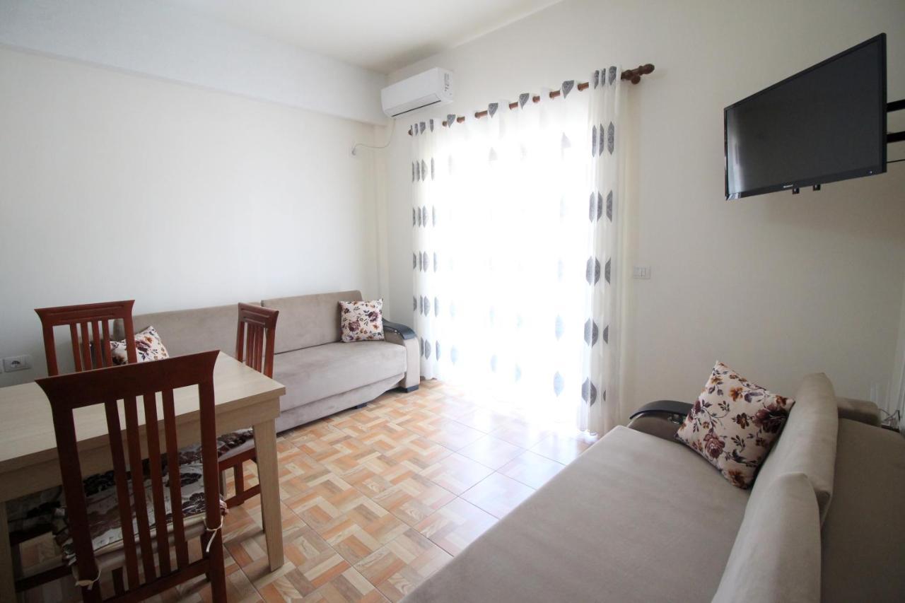 Doka Center Apartments Sarandë Esterno foto