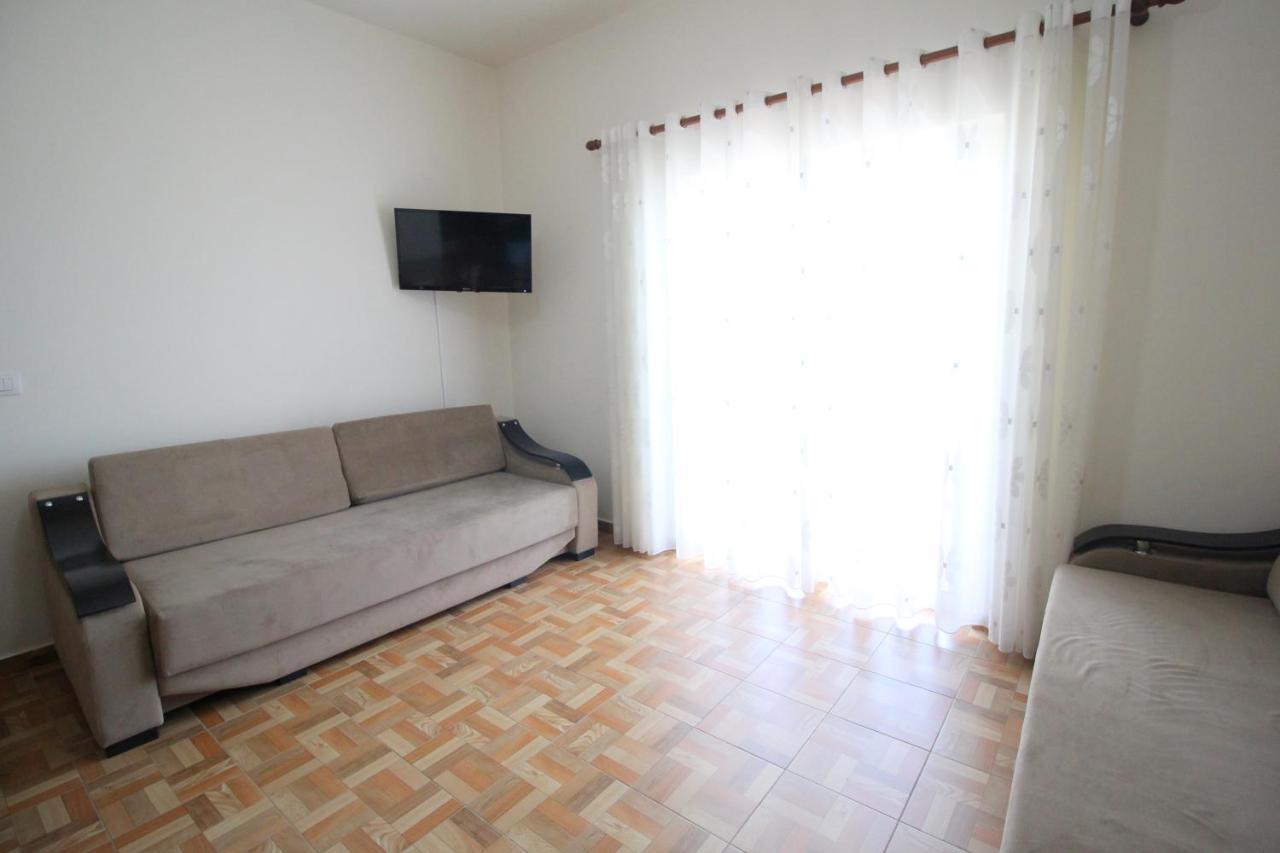 Doka Center Apartments Sarandë Esterno foto