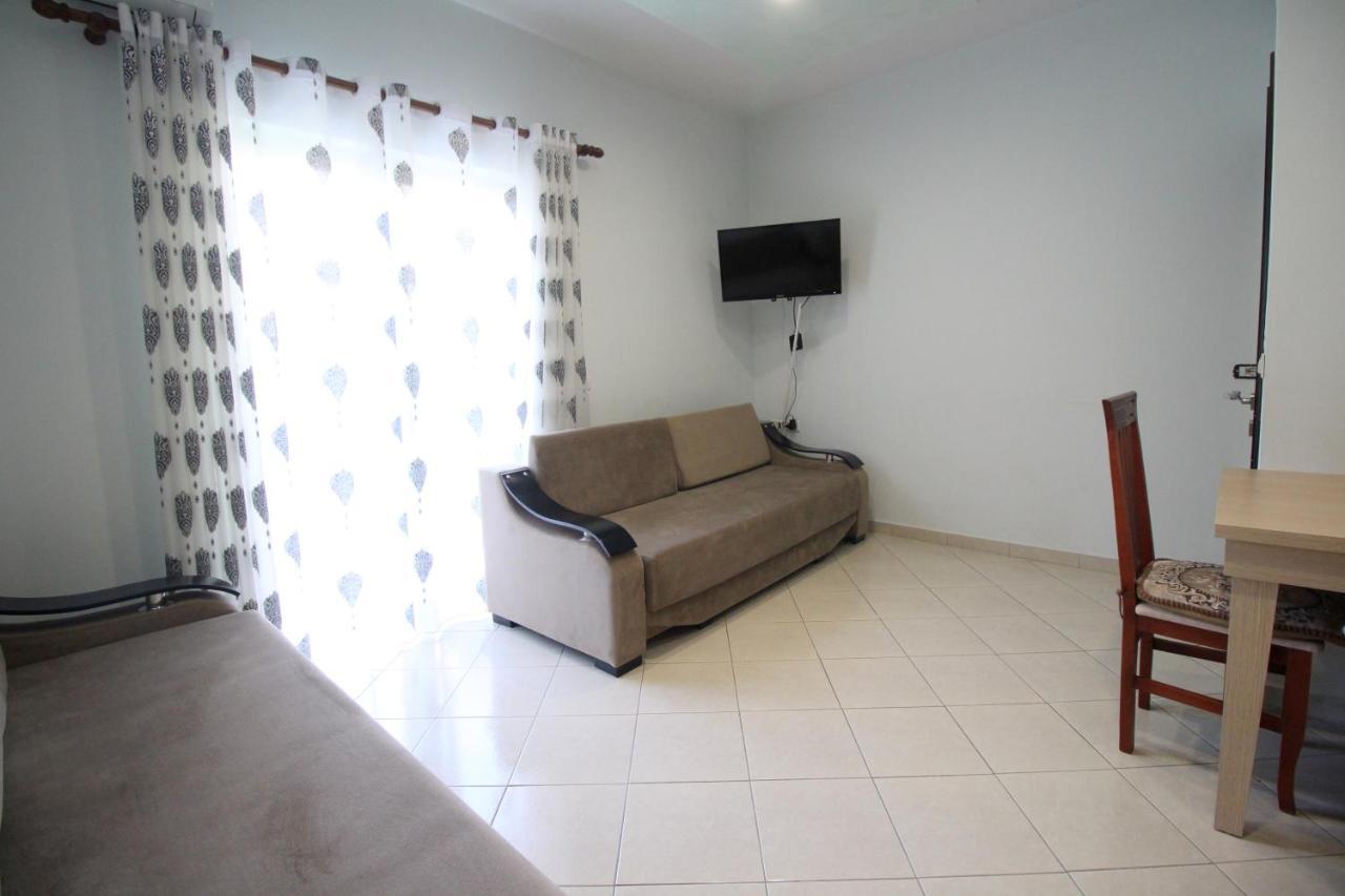 Doka Center Apartments Sarandë Esterno foto