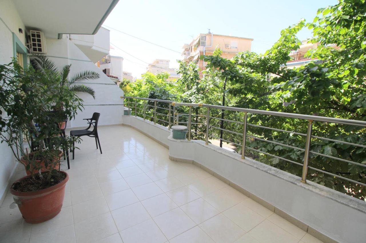 Doka Center Apartments Sarandë Esterno foto