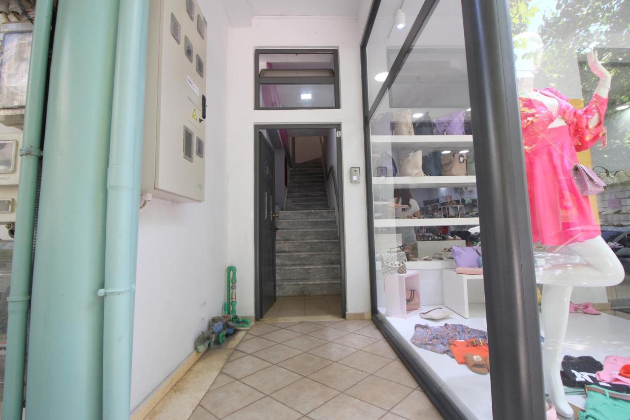 Doka Center Apartments Sarandë Esterno foto