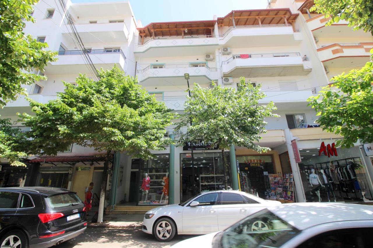 Doka Center Apartments Sarandë Esterno foto