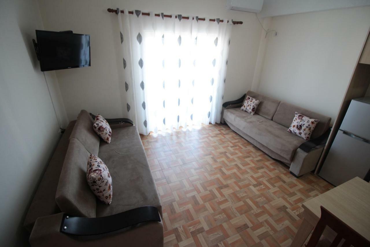 Doka Center Apartments Sarandë Esterno foto